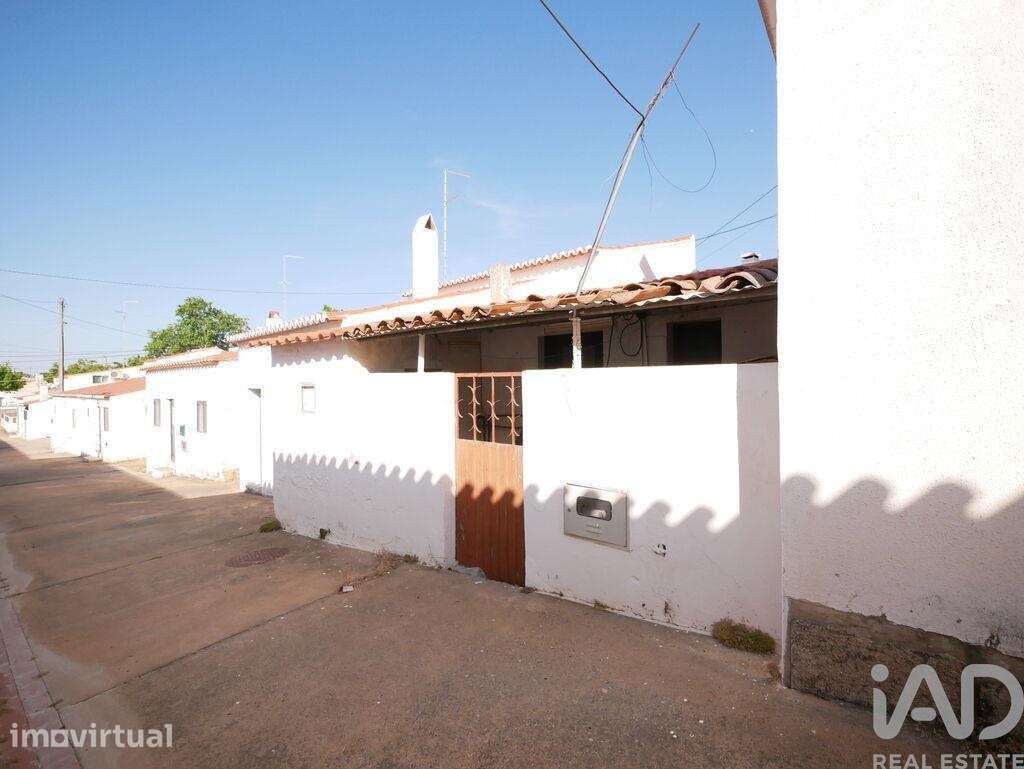 Casa / Villa T1 em Corte do Pinto de 22,00 m2 - Grande imagem: 2/13