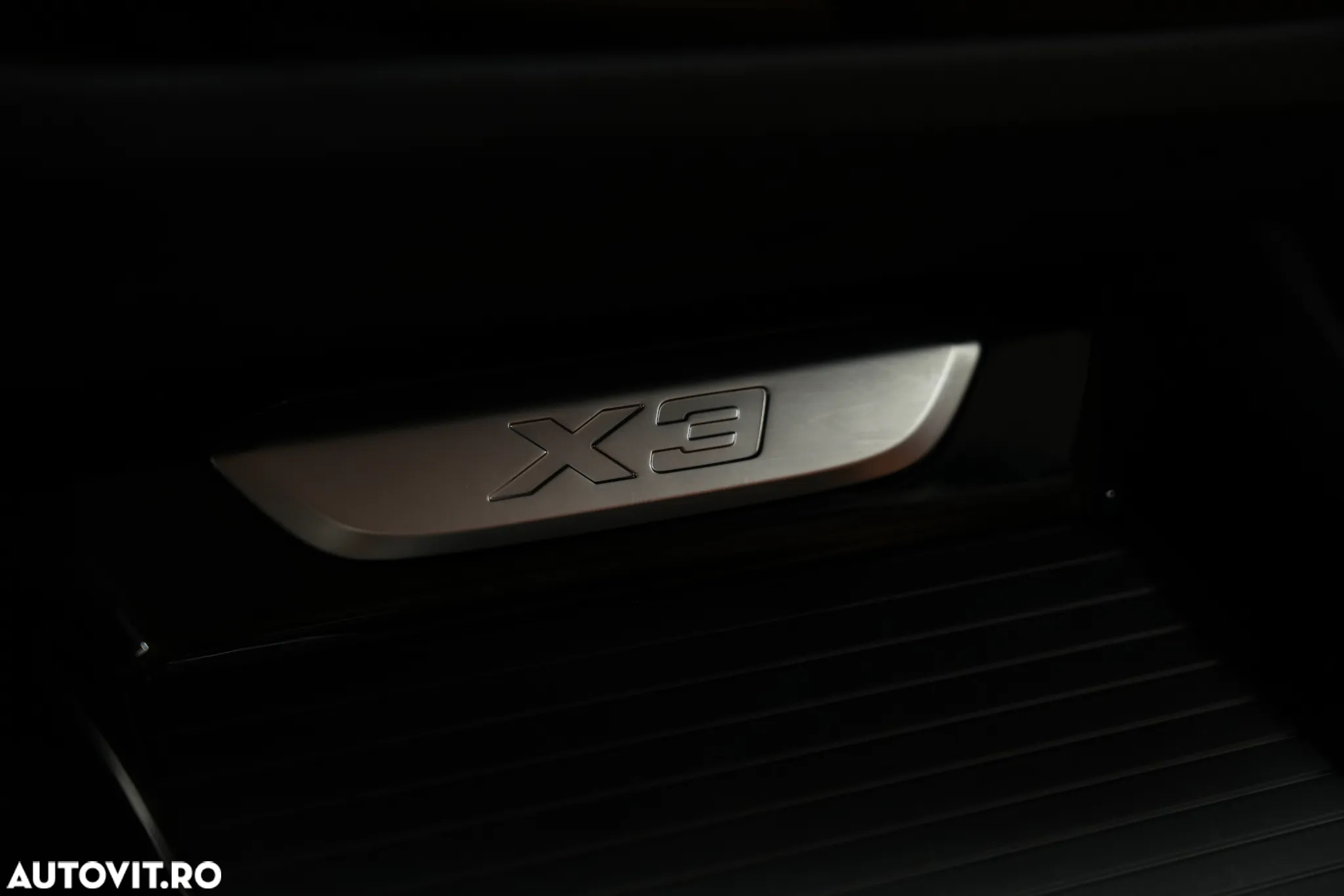 BMW X3 xDrive20i AT xLine - 28