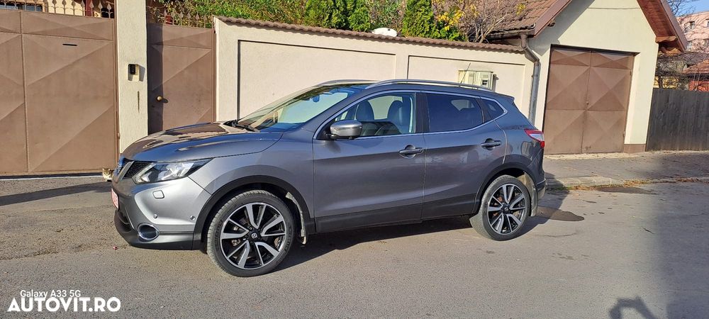 Nissan Qashqai 1.6 DCI Xtronic TEKNA - 2