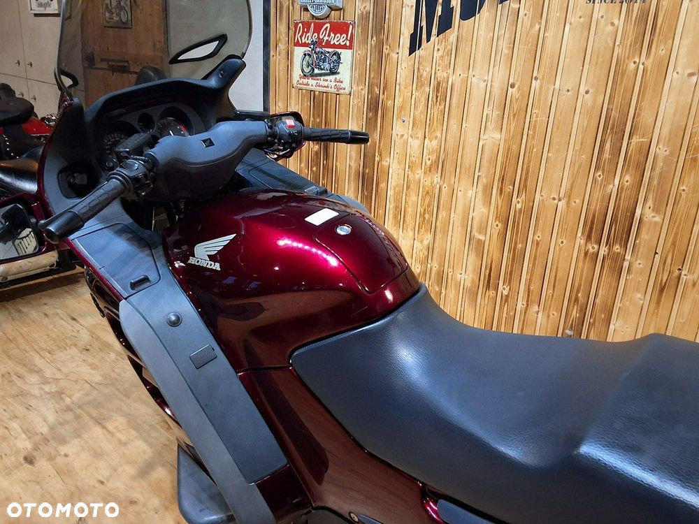 Honda ST - 11