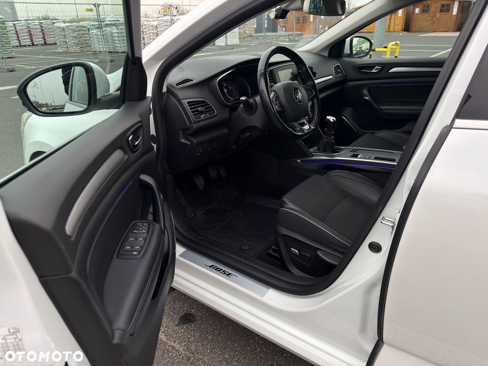 Renault Megane 1.2 Energy TCe Bose - 14