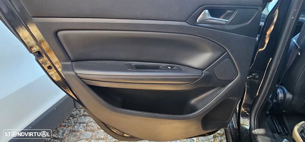 Peugeot 308 BlueHDi FAP 150 EAT6 Stop & Start Allure - 11