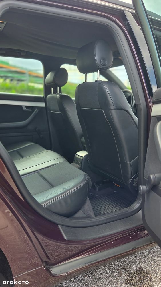Audi A4 Avant 1.9 TDI quattro - 14