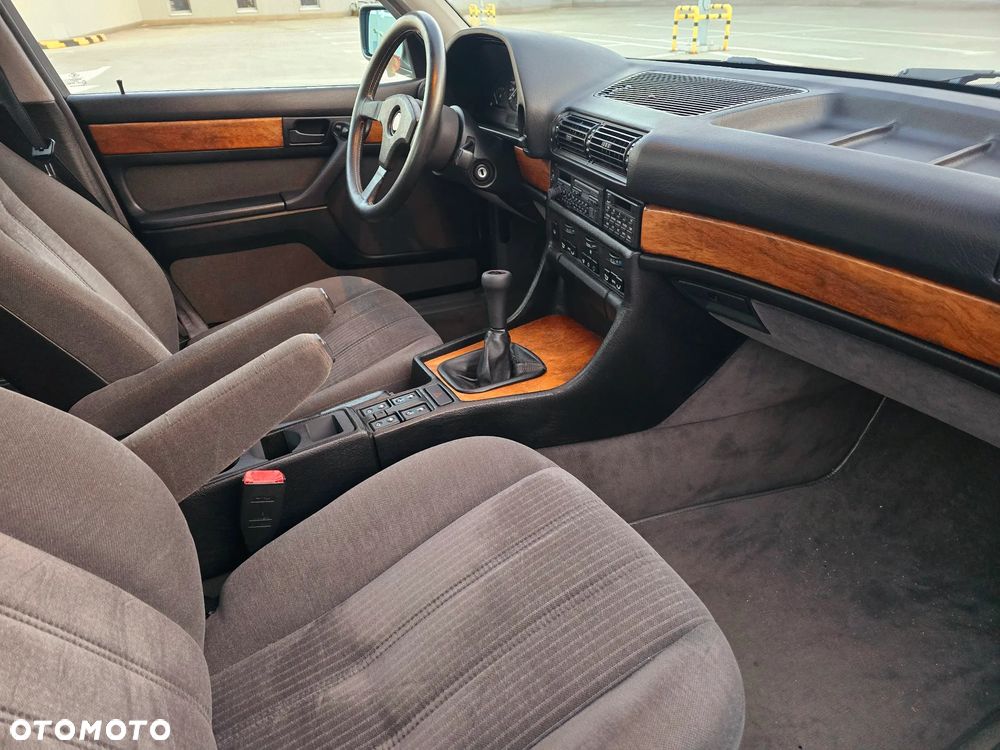 BMW Seria 7 - 20