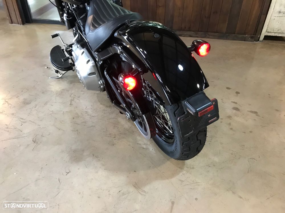 Harley-Davidson Softail Slim FLS - 16