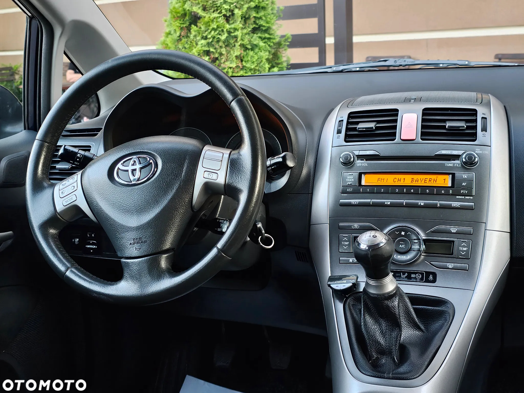 Toyota Auris 1.6 VVT-i Sol - 10