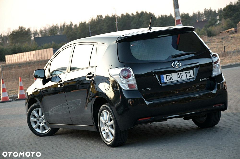 Toyota Verso - 7