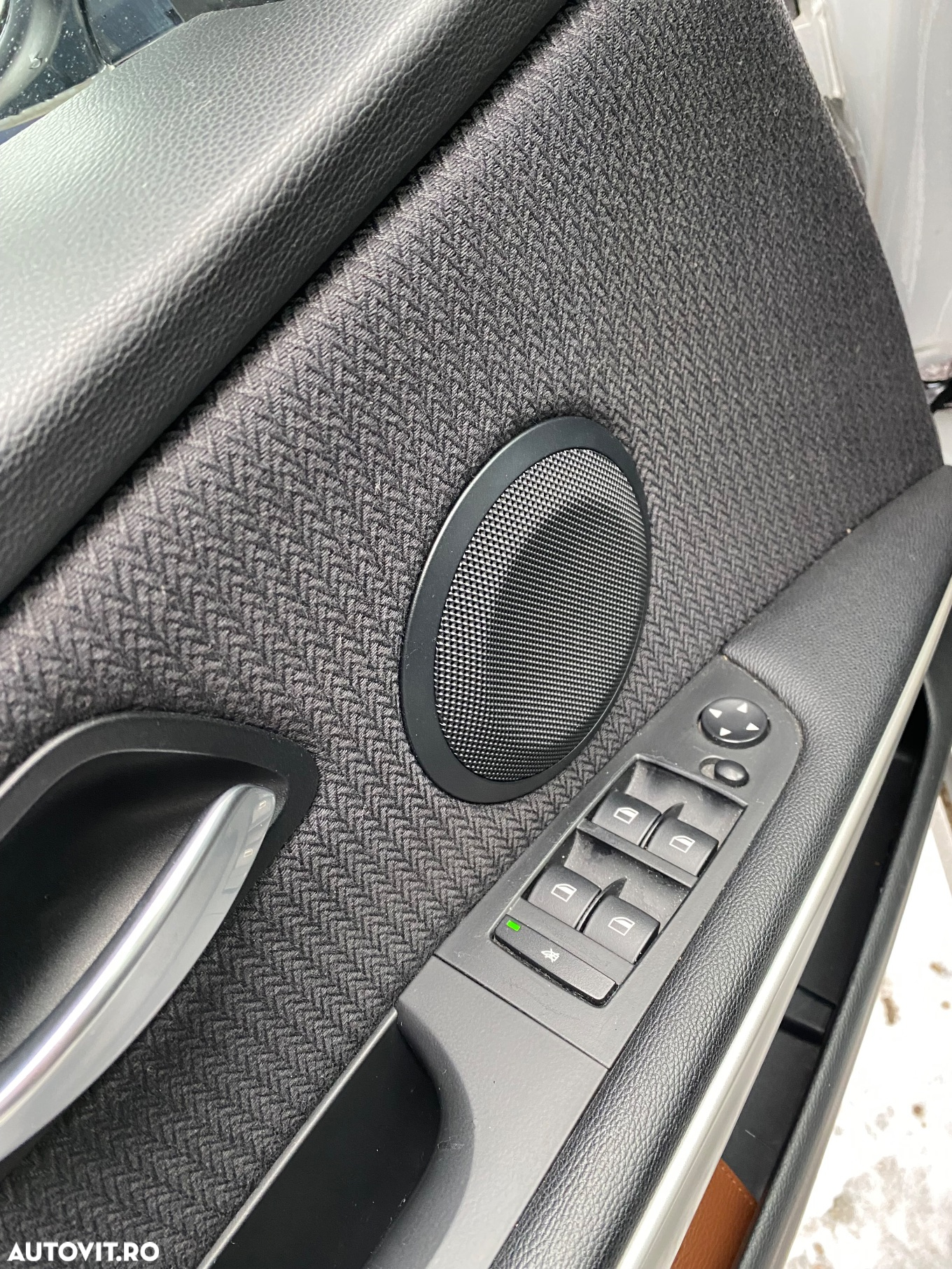 BMW Seria 3 320d DPF Touring Aut. - 12
