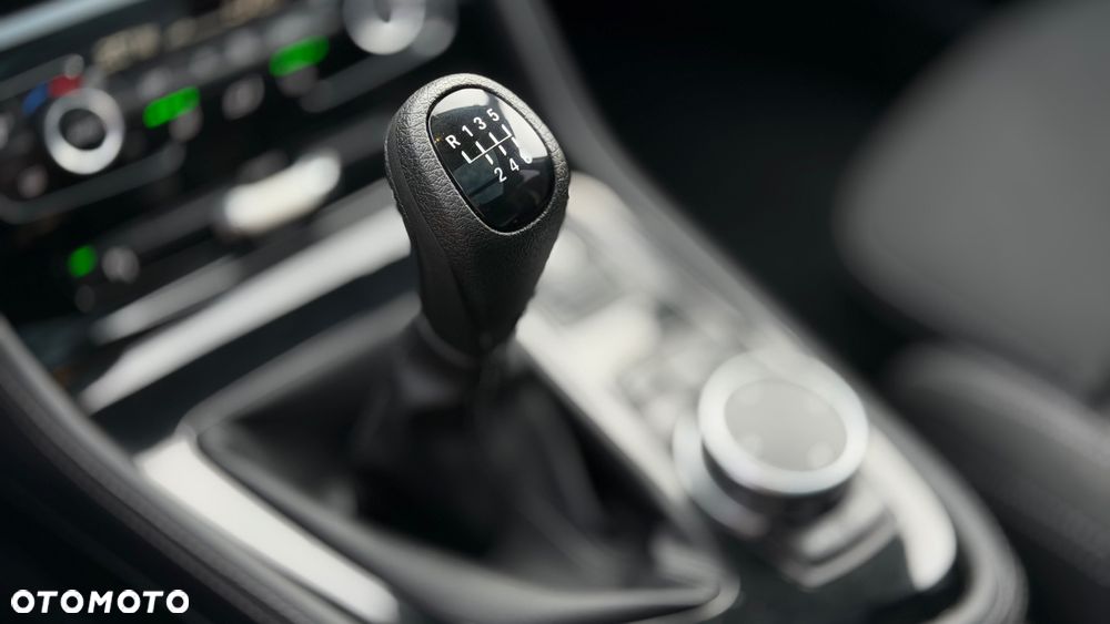 BMW Seria 2 218i GT Luxury Line - 16