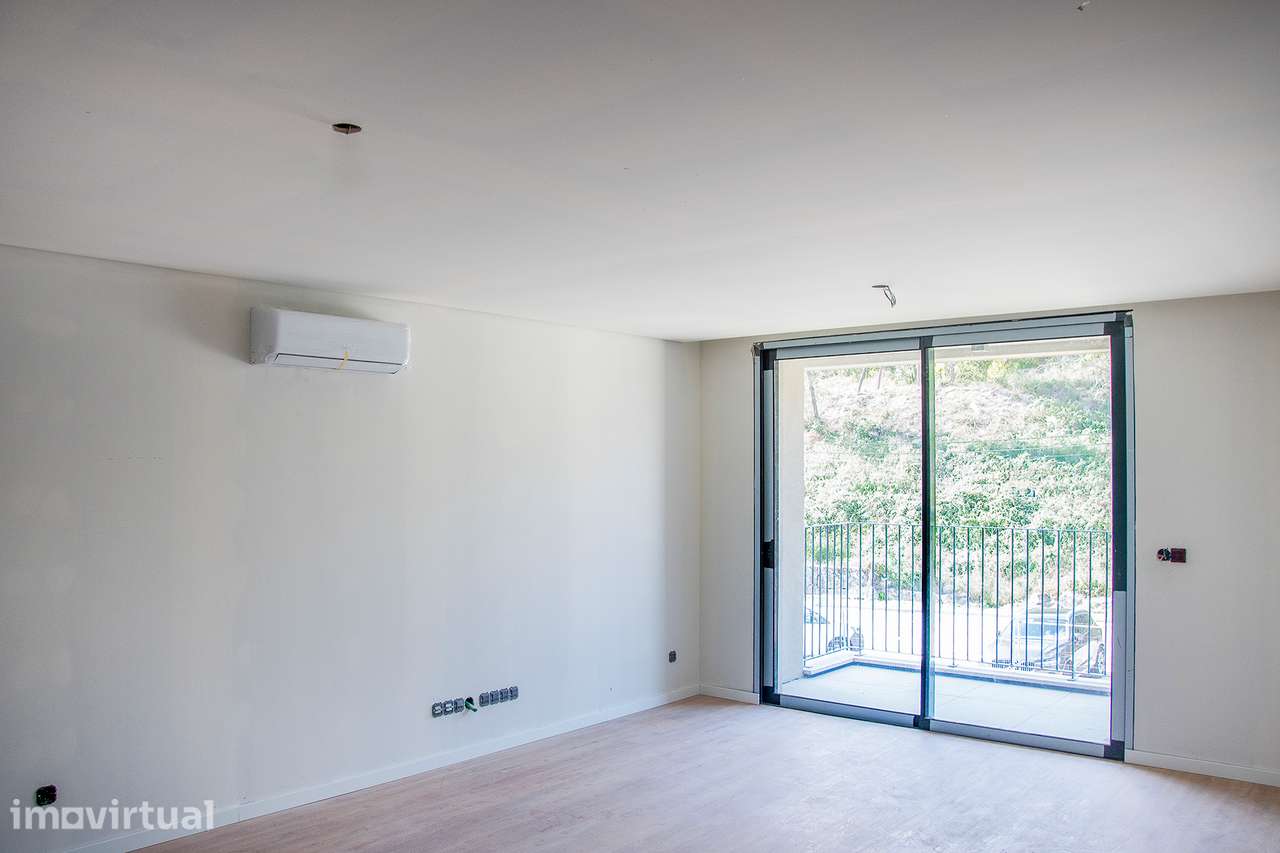 Apartamento T2 no Empreendimento "Jardins do Vale" - Grande imagem: 2/25