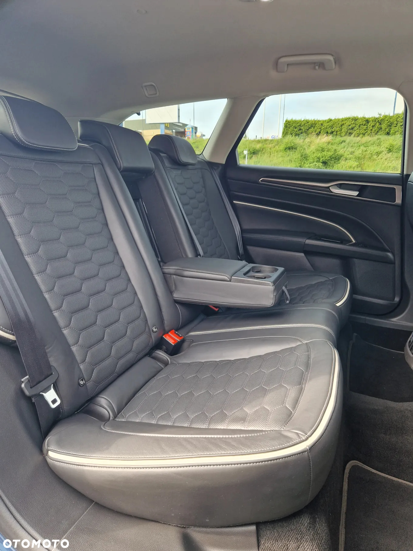 Ford Mondeo 2.0 EcoBlue Vignale - 24
