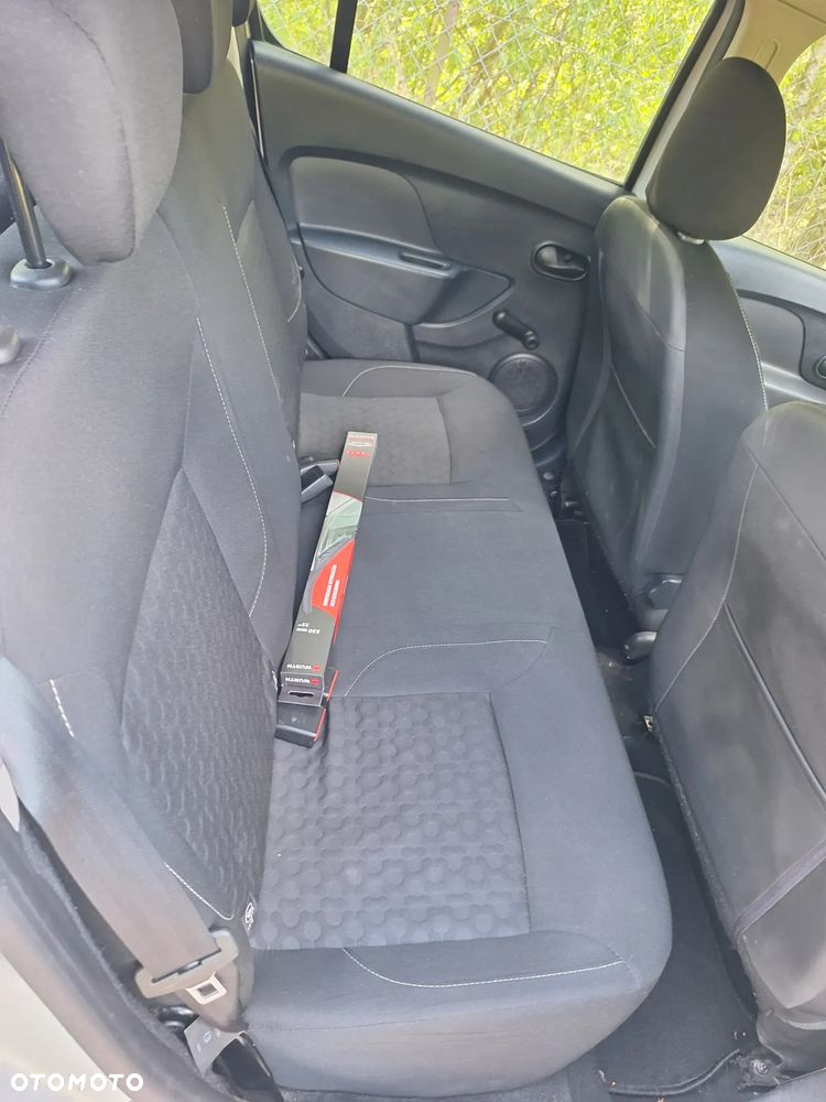 Dacia Sandero - 7