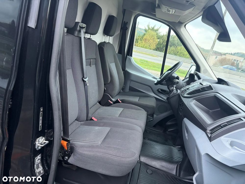 Ford Transit - 33
