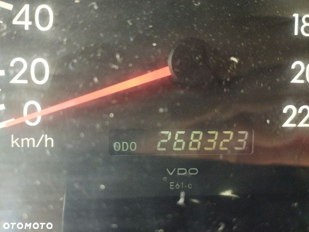 Toyota Corolla - 8