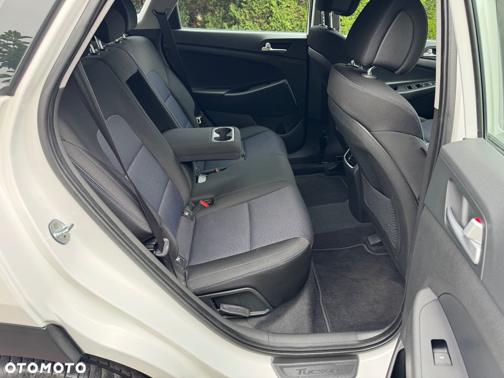 Hyundai Tucson 1.6 GDI BlueDrive Style 2WD - 22