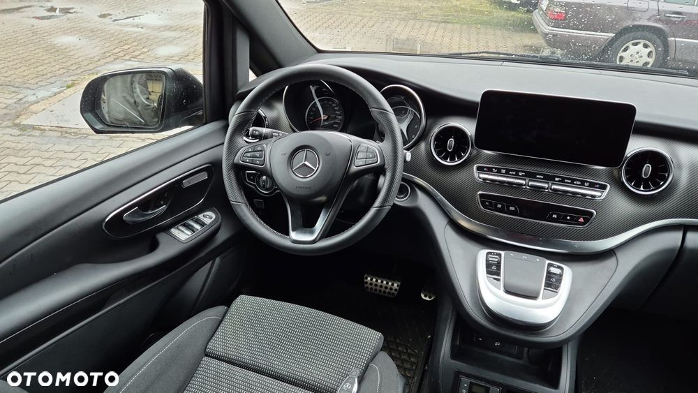 Mercedes-Benz Klasa V 300 d kompakt 9G-TRONIC Style - 13