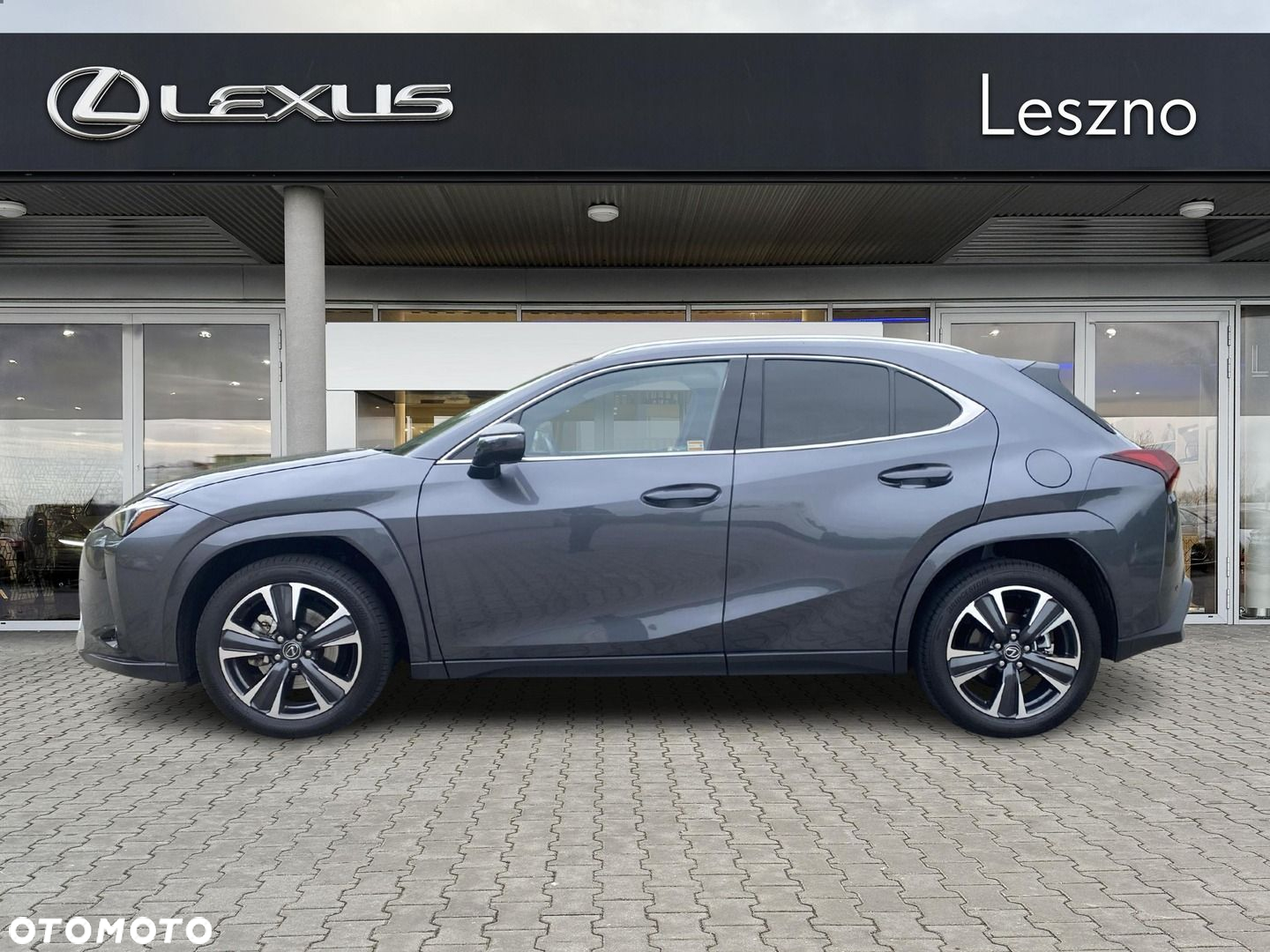 Lexus UX - 9