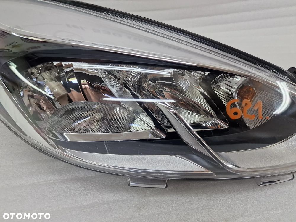 FORD FIESTA MK8 17-  PRAWA LAMPA PRZEDNIA PRZÓD , NR H1BB-13W029-AE , NR AUKCJI LA621 - 3