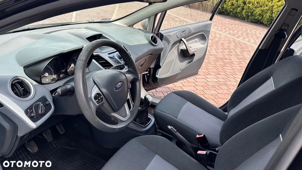 Ford Fiesta 1.25 Viva - 30