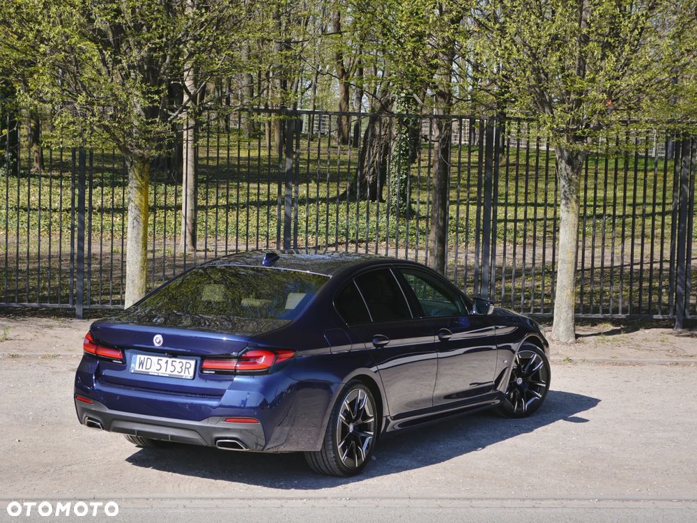 BMW Seria 5 540d xDrive mHEV M Sport sport - 23