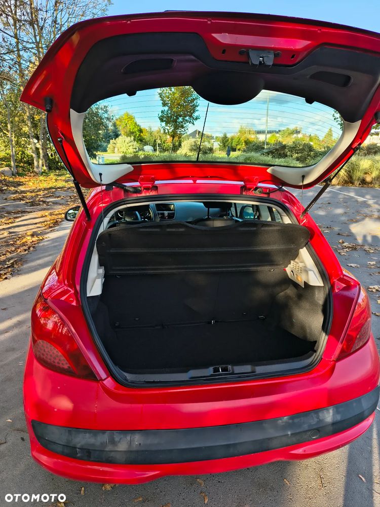 Peugeot 207 1.4 HDi Trendy - 21