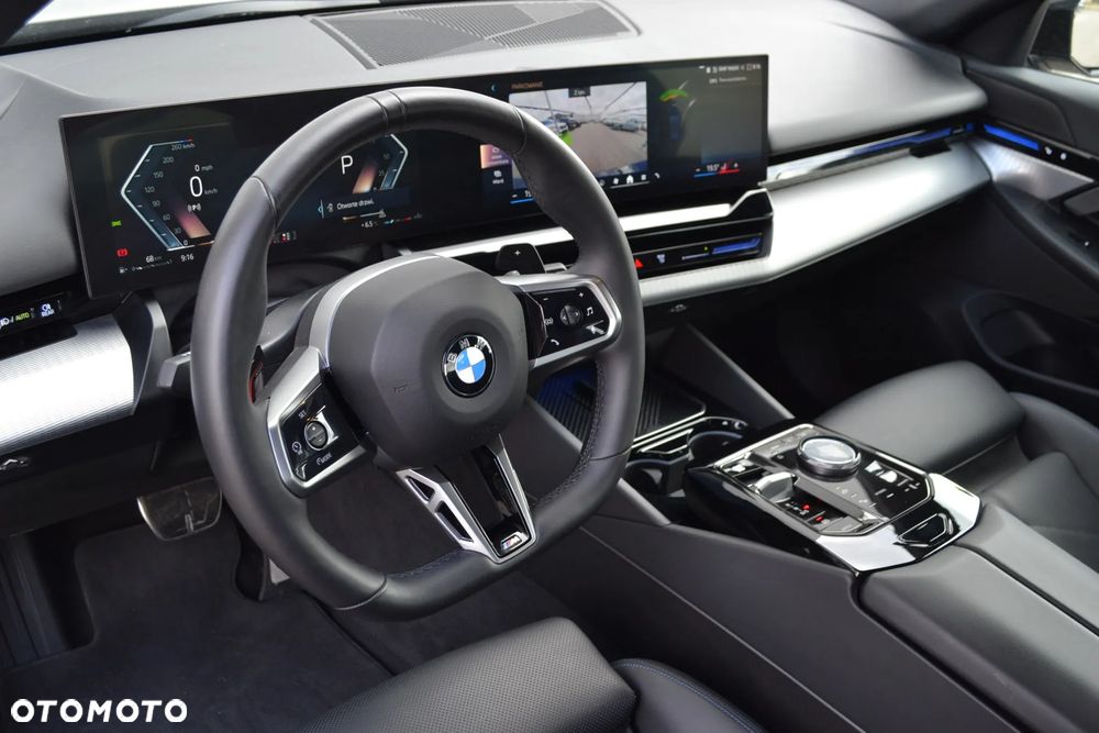 BMW Seria 5 520d xDrive - 7