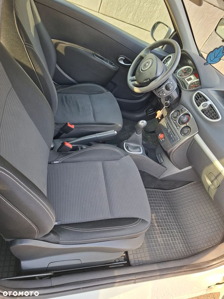 Renault Clio 1.5 dCi Extreme - 14