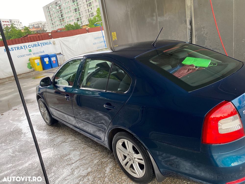 SKODA Octavia 2012 — imagine 10