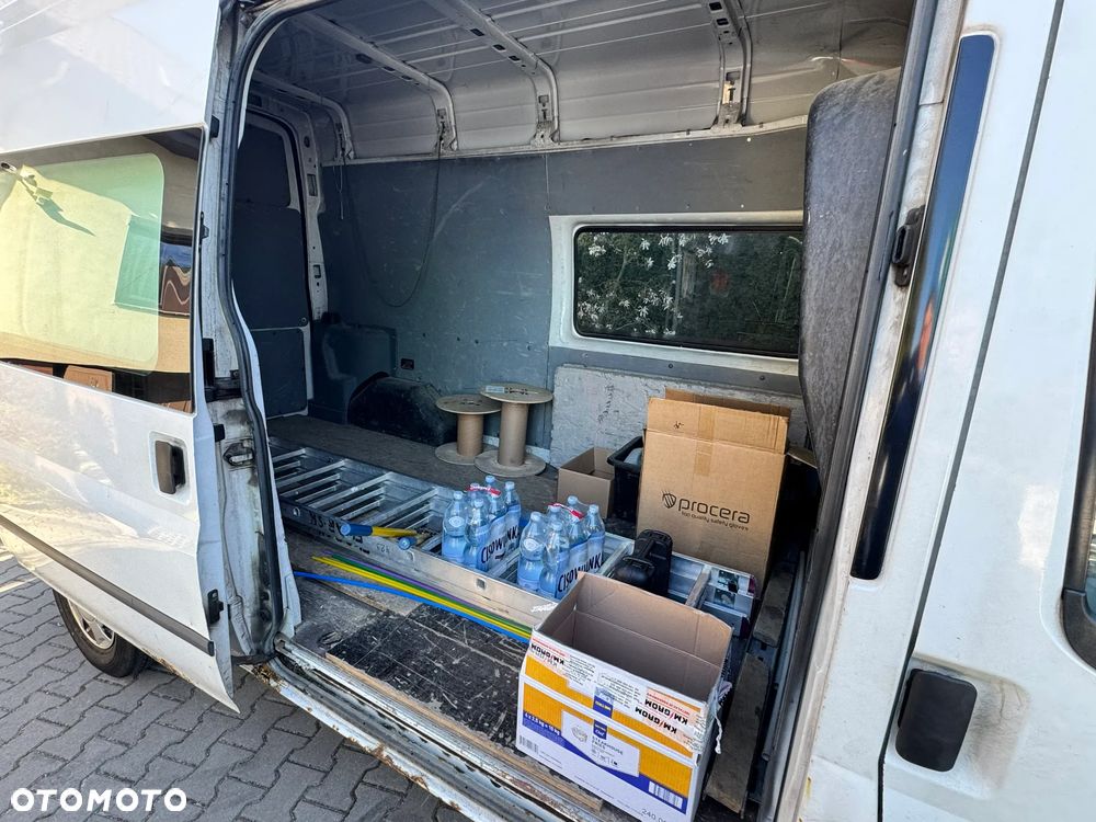 Ford Transit - 8