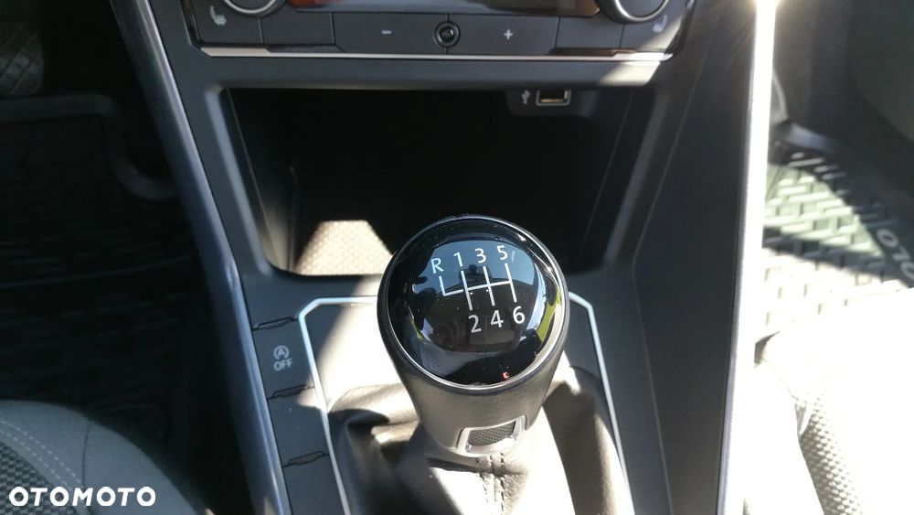 Volkswagen Polo - 12