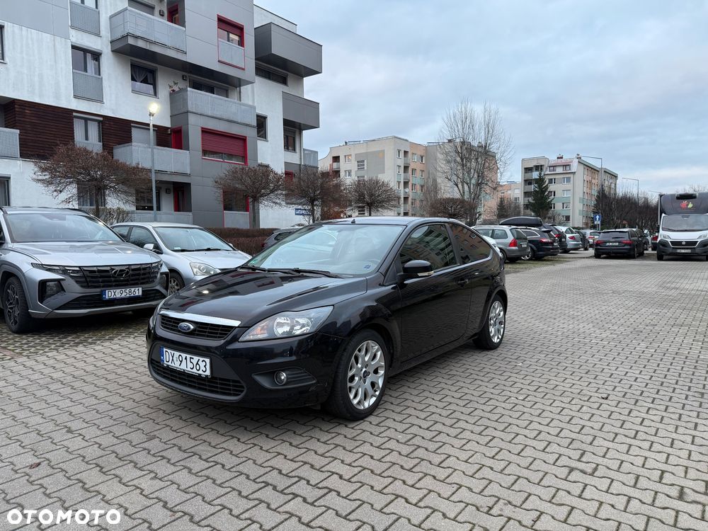 Ford Focus 1.6 16V Sport - 1