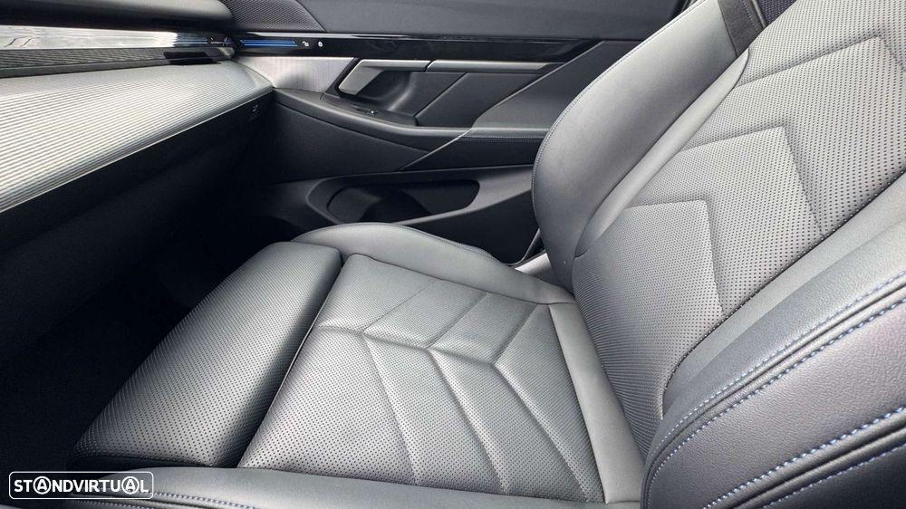 BMW 520 d Pack Desportivo M - 13