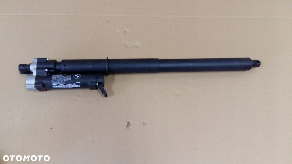 BMW F36 SIŁOWNIK KLAPY TYŁ TYLNI LEWY 2586401 - 1