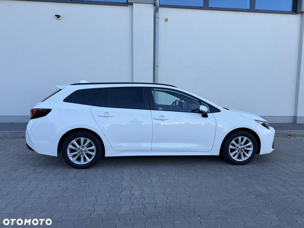 Toyota Corolla 2.0 Hybrid Comfort - 22