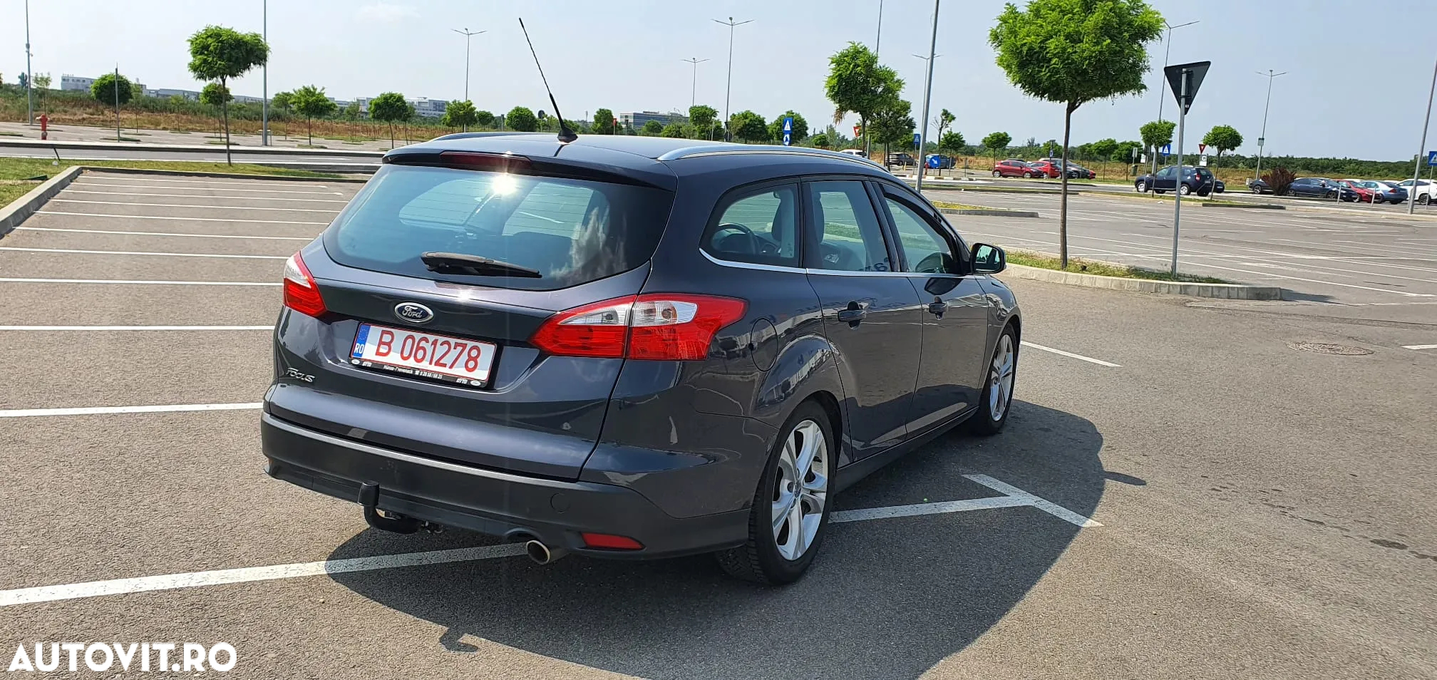 Ford Focus 2.0 TDCI DPF Titanium - 6