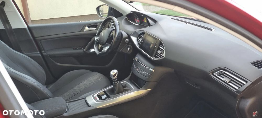 Peugeot 308 - 18