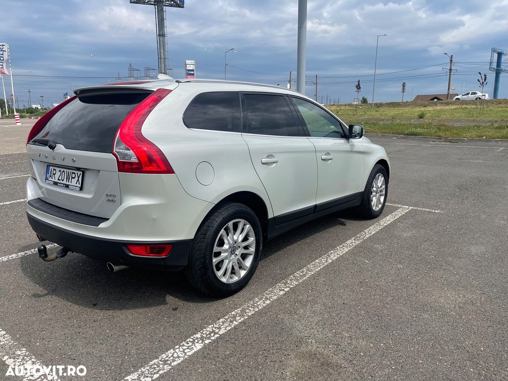 Volvo XC 60 2.4D AWD Momentum - 7
