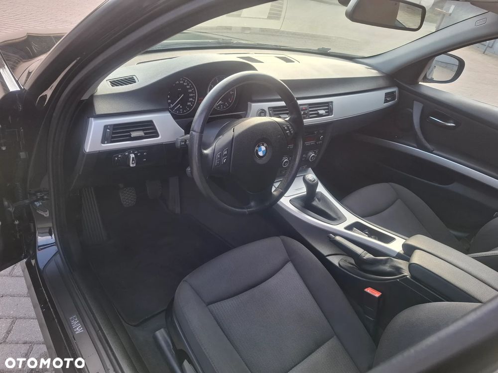 BMW Seria 3 - 15