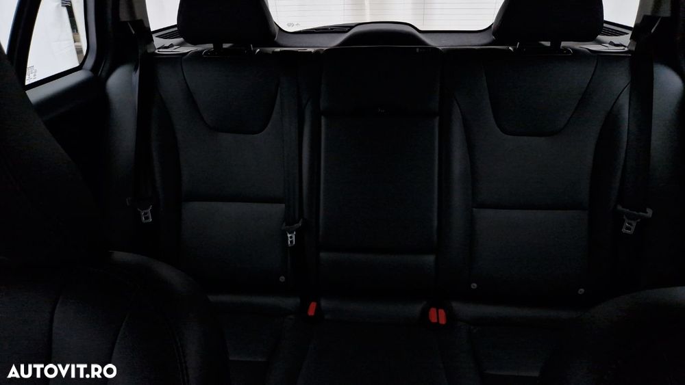 Volvo V60 D3 Summum - 19