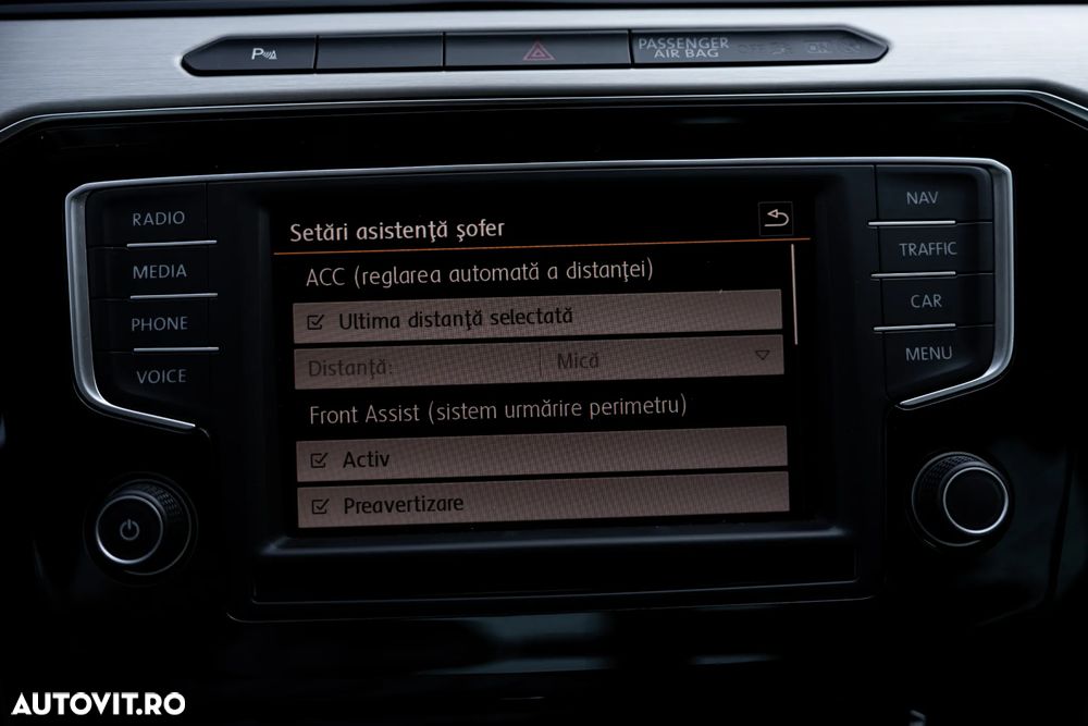Volkswagen Passat 2.0 TDI DSG 4Motion Highline - 25