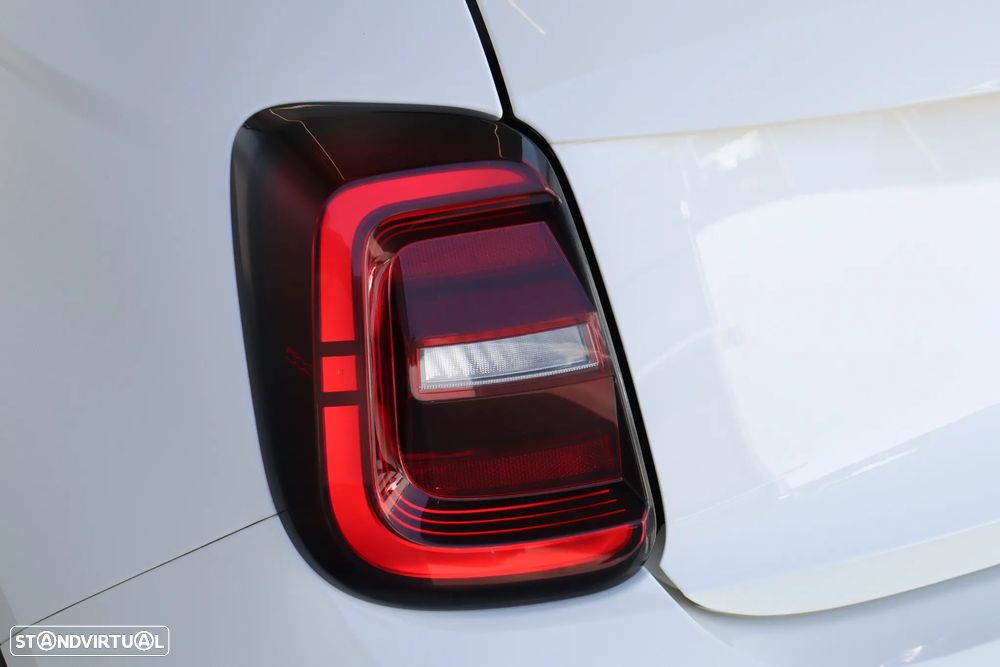 Fiat 500e 3 + 1 42kWh Icon - 8
