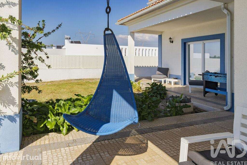 Casa / Villa T4 em Pinhal Novo de 300,00 m2 - Grande imagem: 2/23