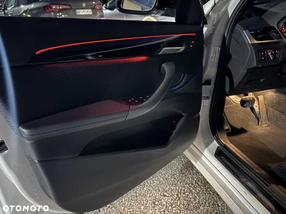 BMW X1 xDrive20i M Sport - 35