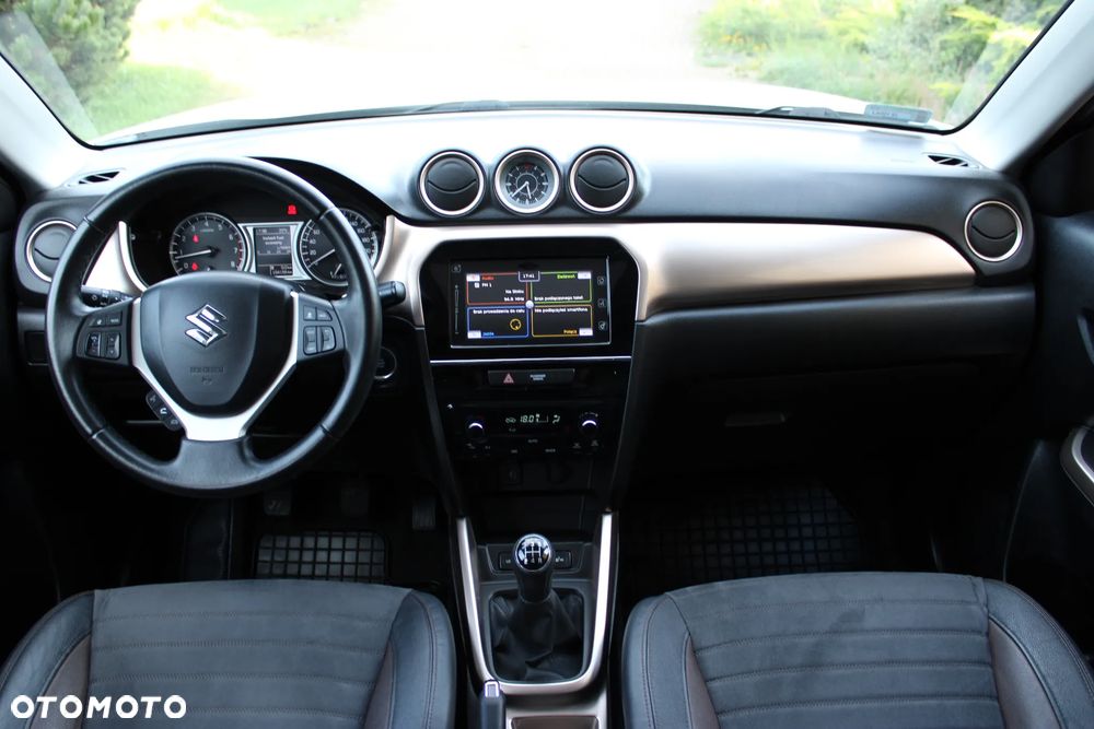 Suzuki Vitara 1.6 XLED 2WD - 18