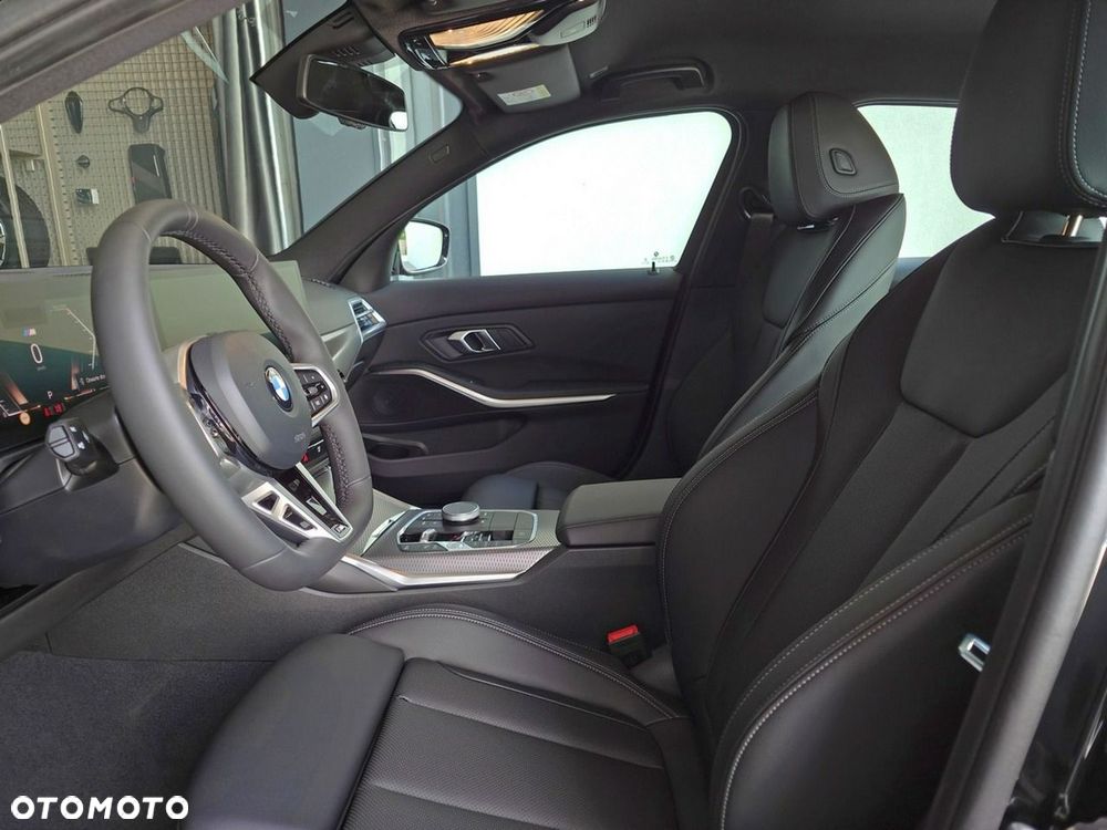 BMW Seria 3 318i M Sport - 15
