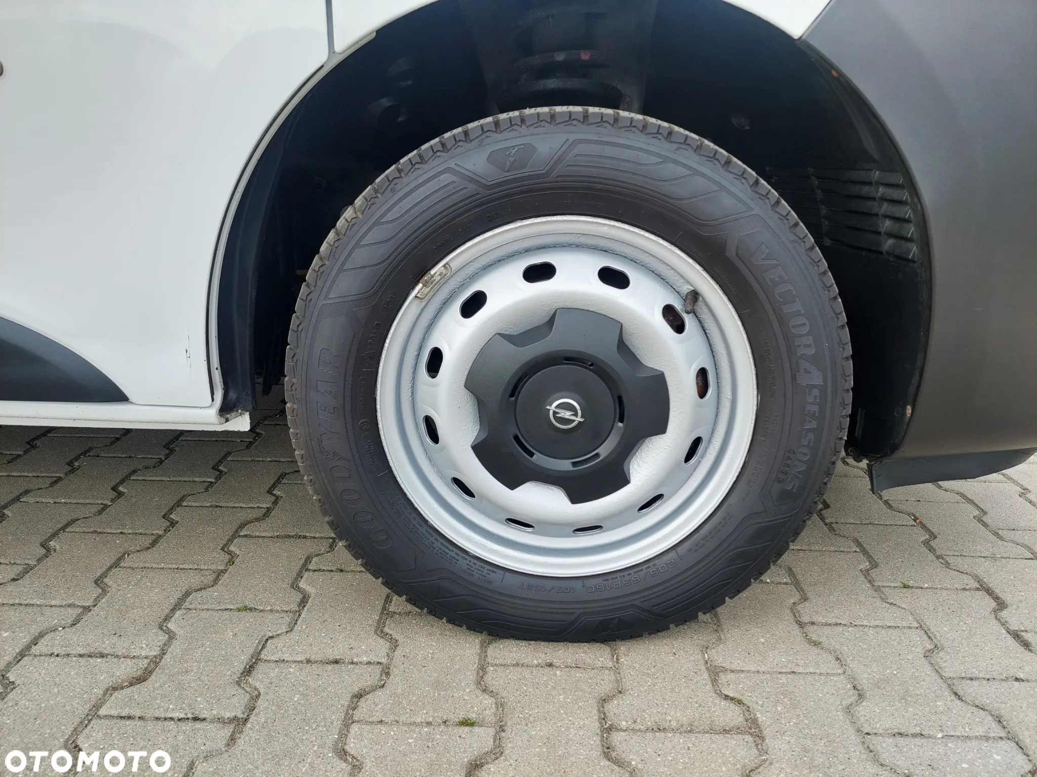 Renault Trafic - 32