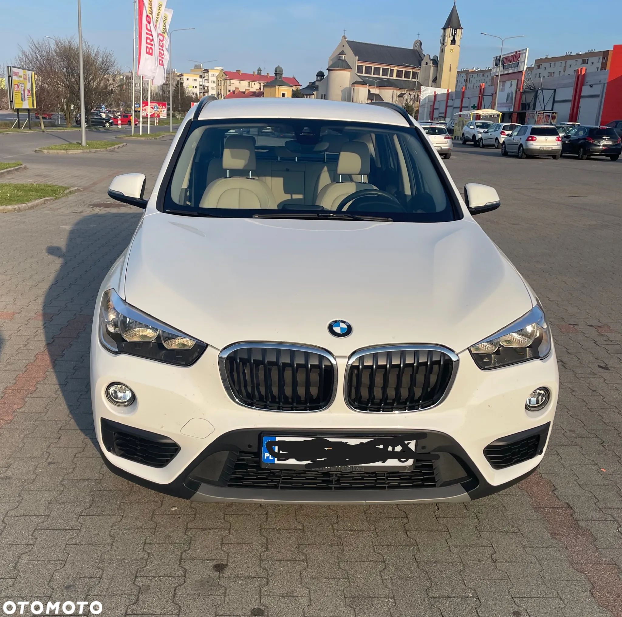 BMW X1 sDrive18i - 1