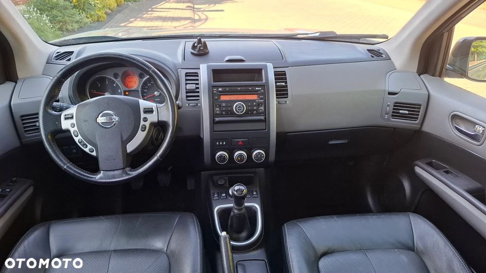 Nissan X-Trail 2.0 dCi 4x4 DPF XE - 17