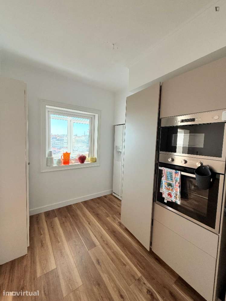 Quarto - localizado em Carcavelos Lisbon - Grande imagem: 4/14