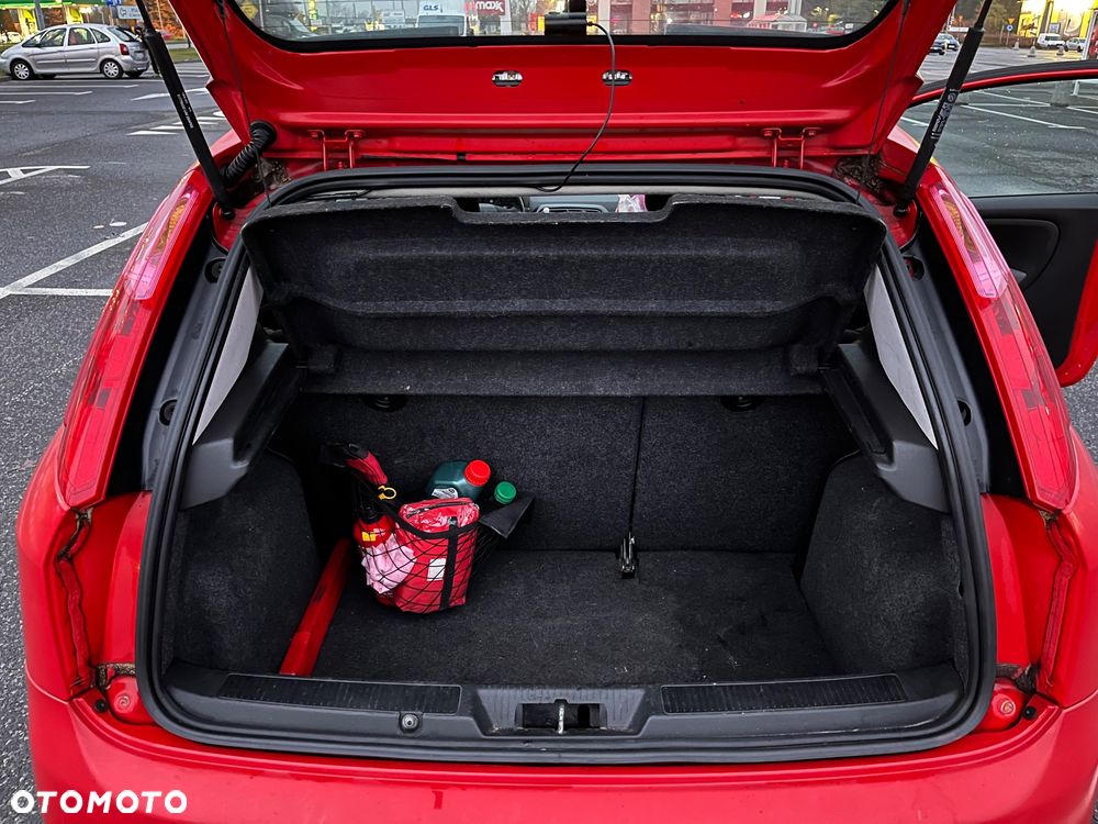 Fiat Grande Punto - 13